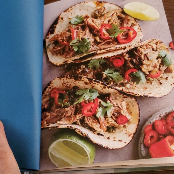 NEW THE PRESSURE COOKER COOKBOOK - Picture 6 of 8